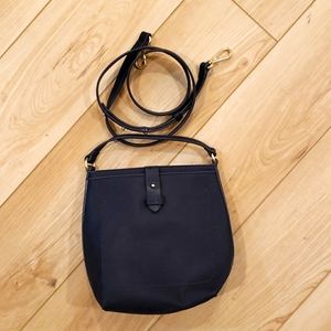 Gap shoulder bag